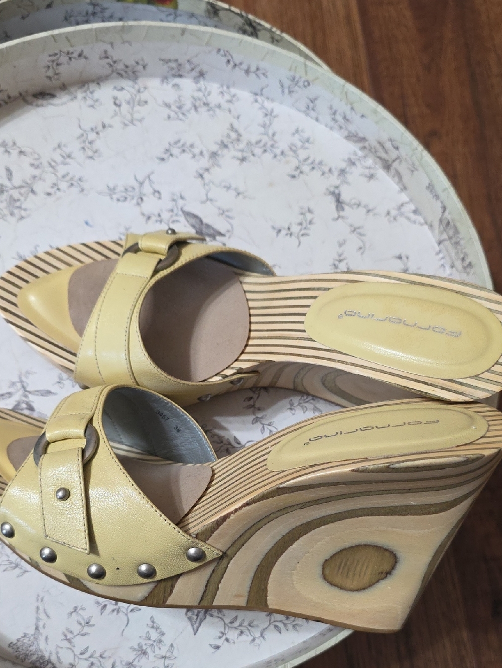 Fornarina Yellow Leather Buckle Wedge Wood Heel Sandals 8